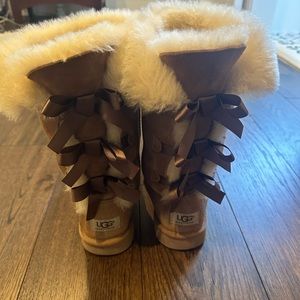 UGG Bailey Bow boots in chestnut